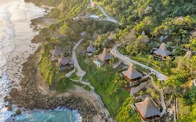 Lelewatu Resort Sumba